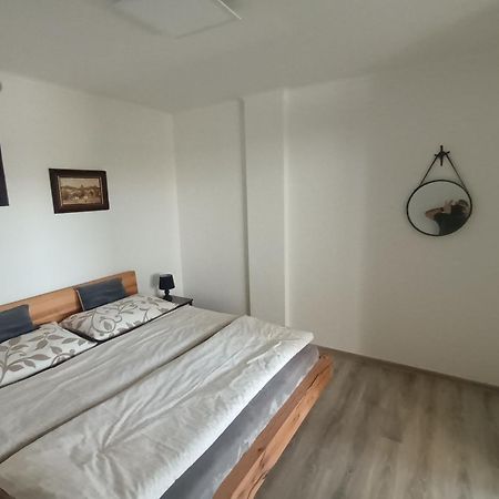 Apartman-Зноймо Екстер'єр фото